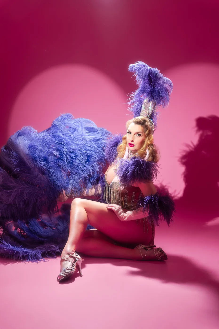 Lara Love, Syd Showgirls performer