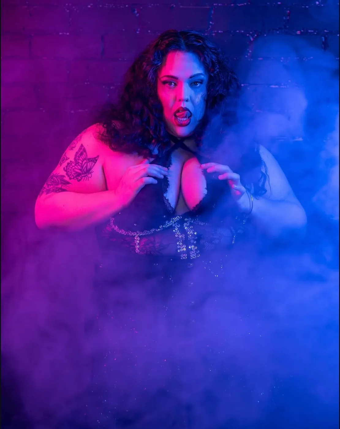 Mama Medusa, Syd Showgirls performer